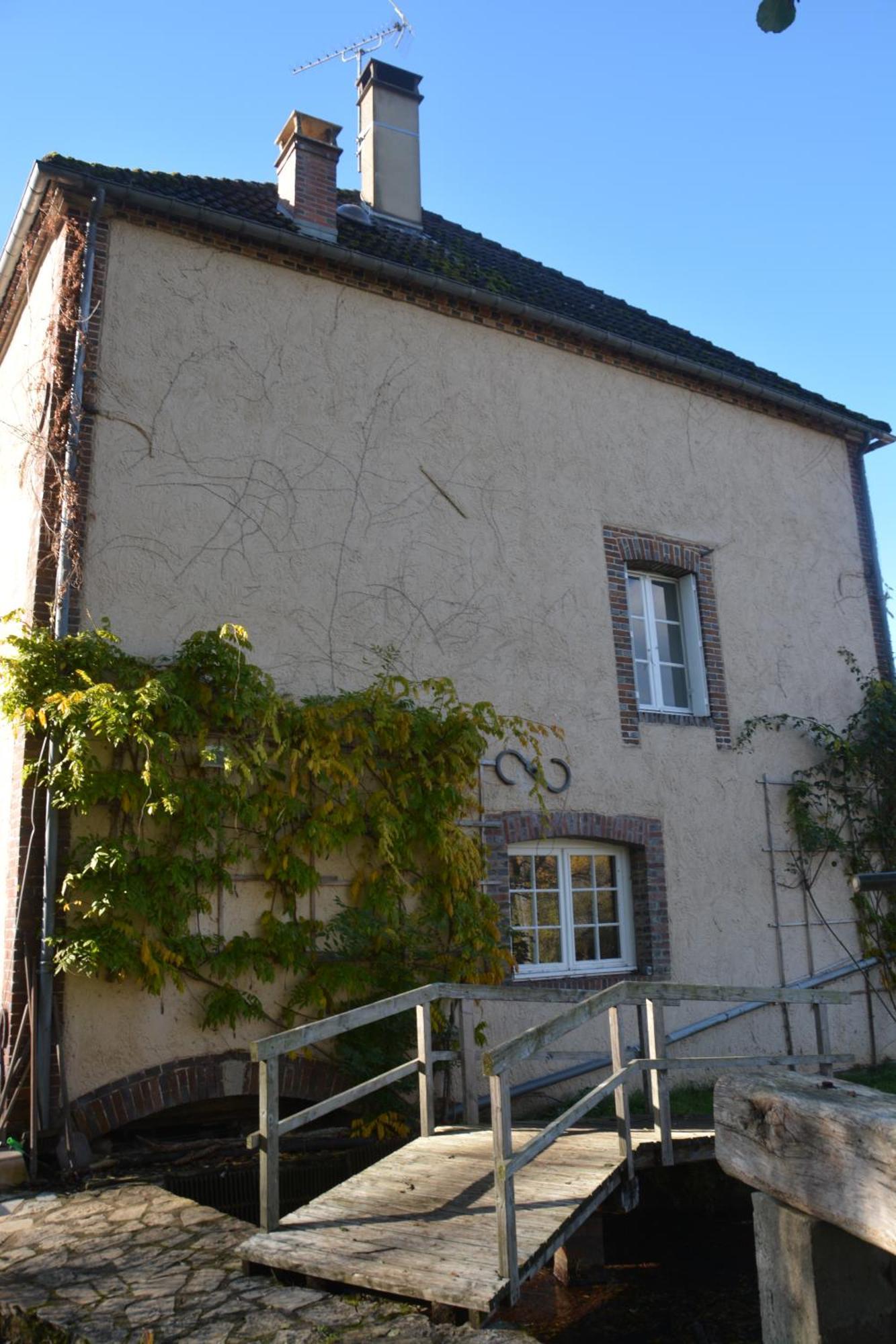 Le Moulin Grenon Bed & Breakfast Mezilles ภายนอก รูปภาพ